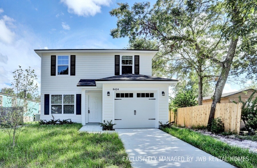 Foto principal - 8424 Vining St