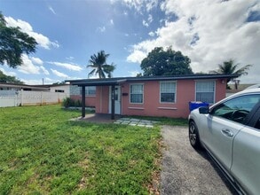 Building Photo - 1810 N 62nd Ave