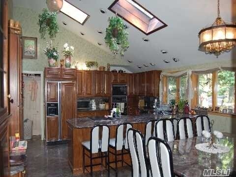 Building Photo - 3 Highfield Dr
