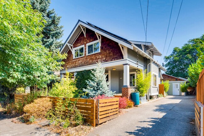 Building Photo - 3420 se 56th ave