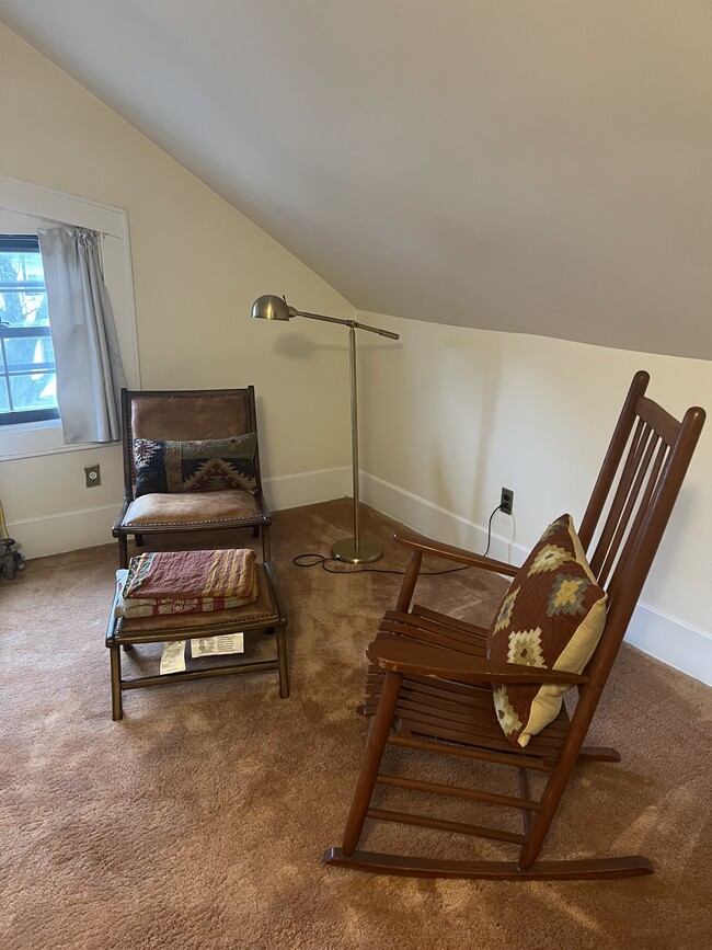 Living room - 314 Rich Ave