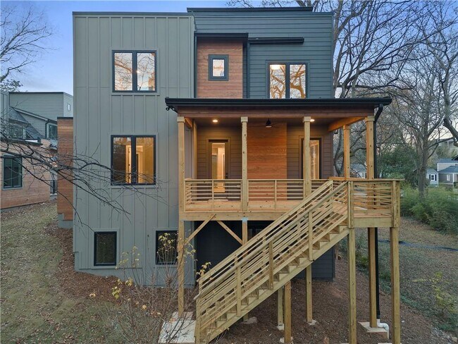 Foto del edificio - 1231 Holly St NW