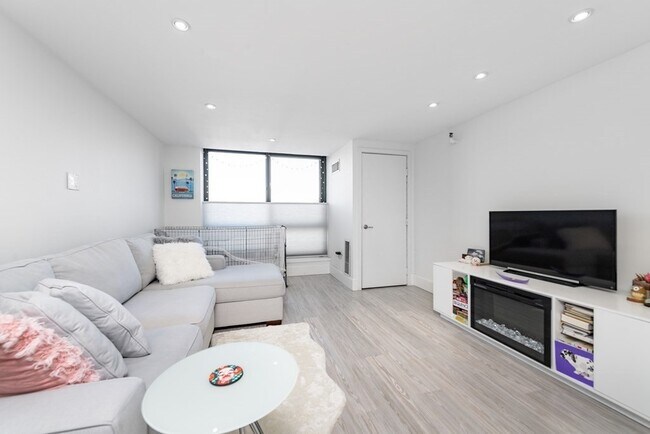 Foto del edificio - 48 8th St