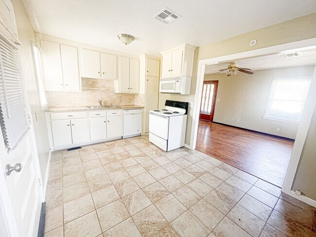 Foto del edificio - Cute 2 Bed - 1 Bath in Midwest City!