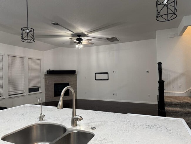 Building Photo - 160 Venti Cove