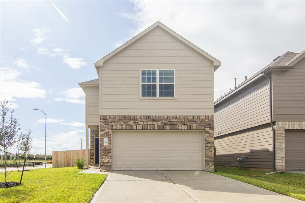 Foto principal - 5503 Gouldburn River Dr