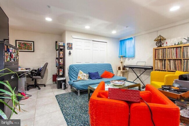 Foto del edificio - 922 S 49th St