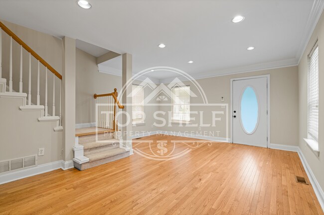 Building Photo - 2575 Forrest Ave NW