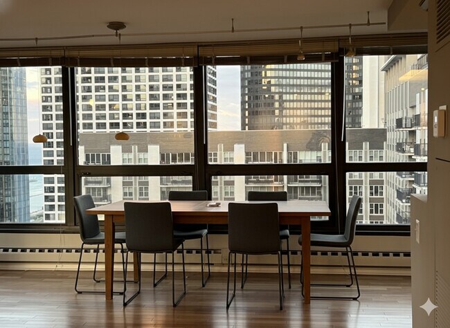 Foto del edificio - 360 E Randolph St