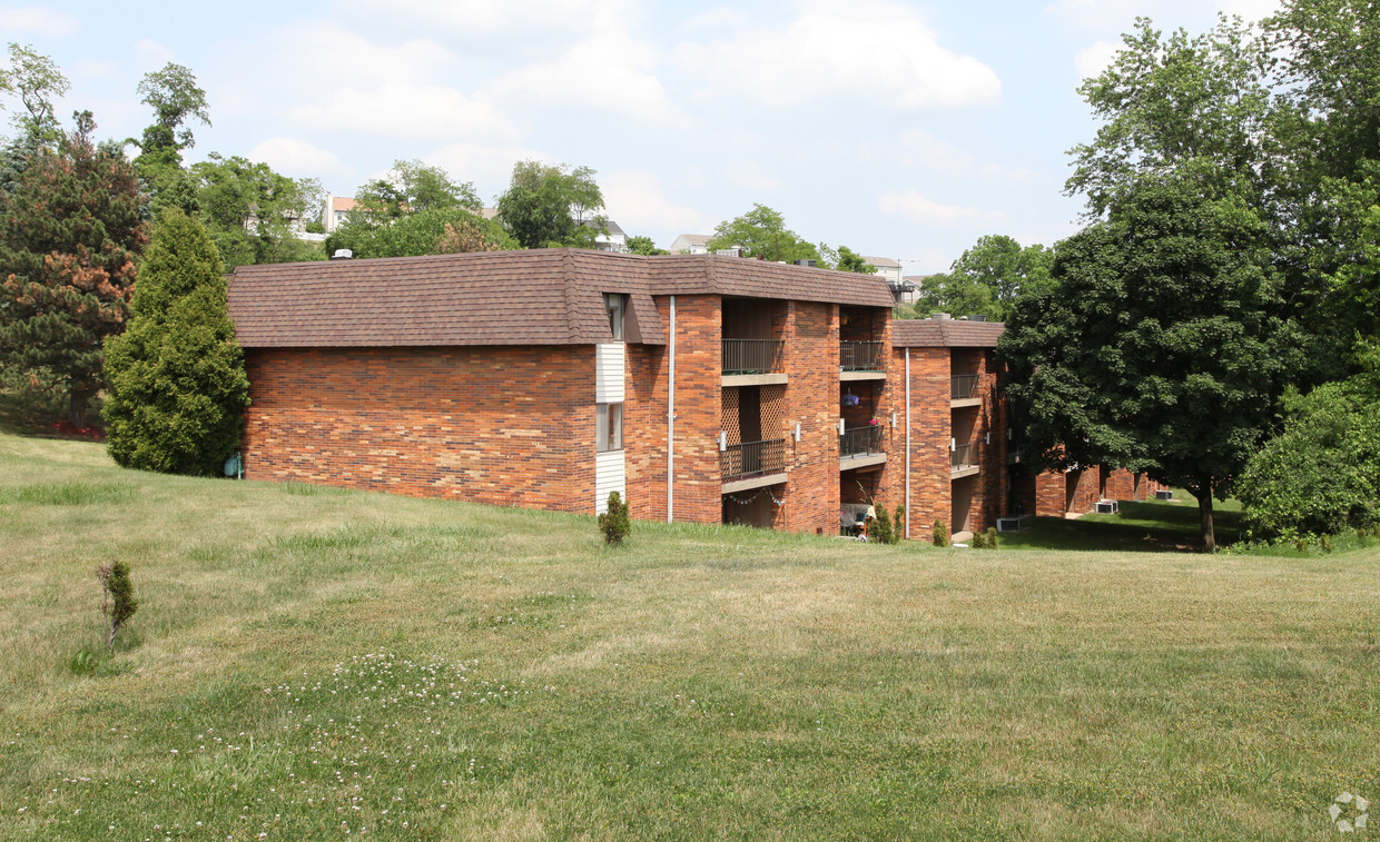 Hi-Tor Garden Apartments - The Atwood Apartments