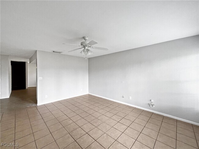 Foto del edificio - 17586 Cypress Point Rd