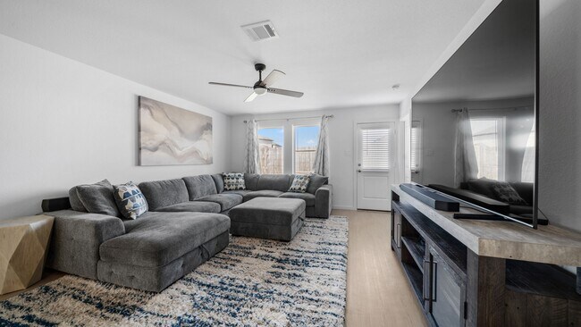 Building Photo - 14974 N Ascot Bend Cir
