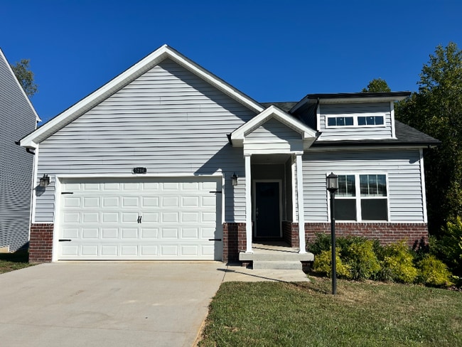 Building Photo - 1214 Poplar Trace Way