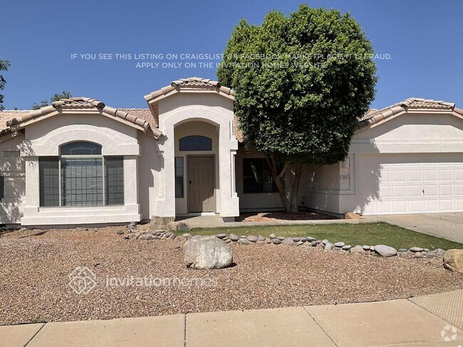 Building Photo - 482 N Falcon Dr