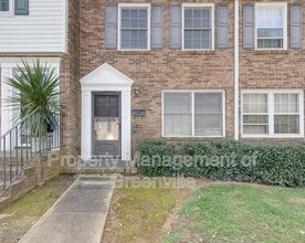 Building Photo - 1438 Dover Rd