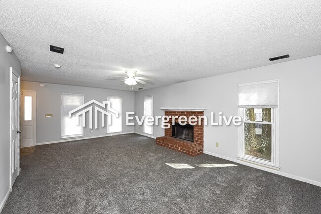 Building Photo - 213 Whitehurst Way