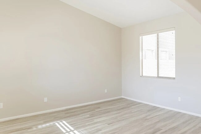 Foto del edificio - 4215 S 104th Ln