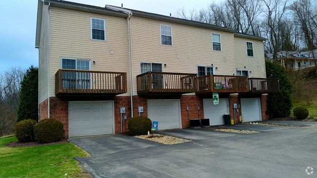 Building Photo - 518 bush way