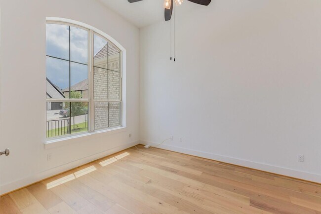 Building Photo - 236 Egret Lane