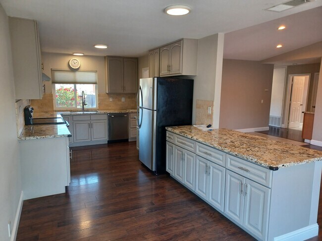Building Photo - 4964 Antioch Loop