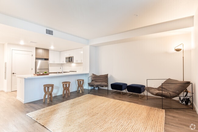 2BR, 2BA - Two Bedroom - Telegraph Arts