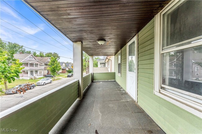 Building Photo - 15815 Parkgrove Ave