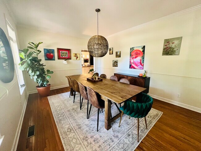 Foto del edificio - 401 Foxwood Dr