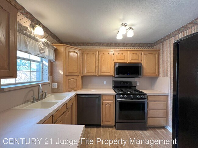 Foto del edificio - 2 br, 2 bath House - 408 W. Morton Street