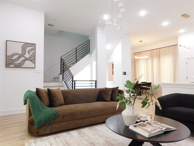 Foto del edificio - 3460 Bremond St