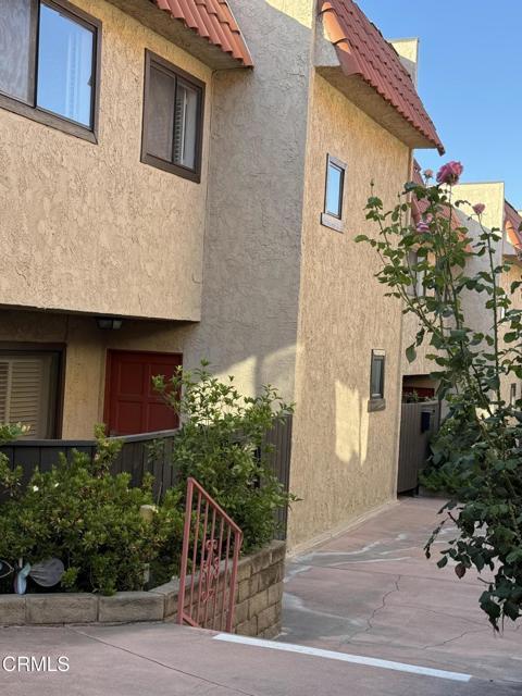 Building Photo - 108 N Chapel Ave