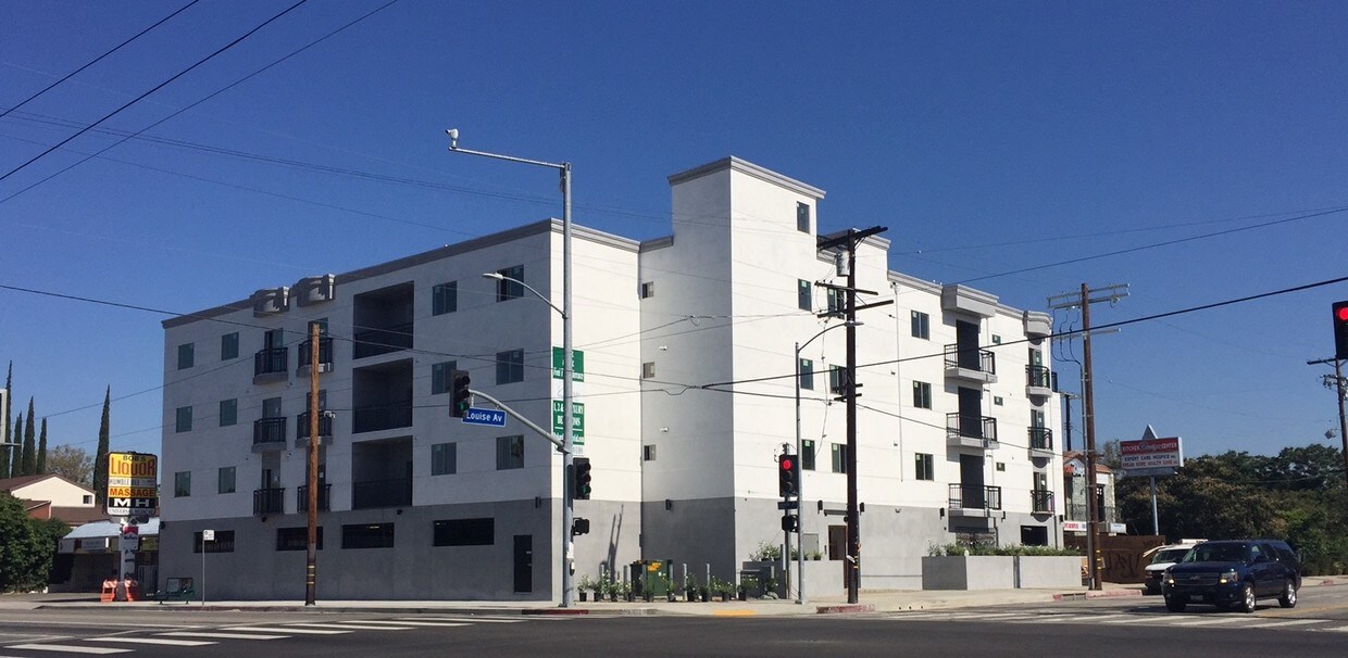 Foto principal - Louise Villas at Northridge, LLC