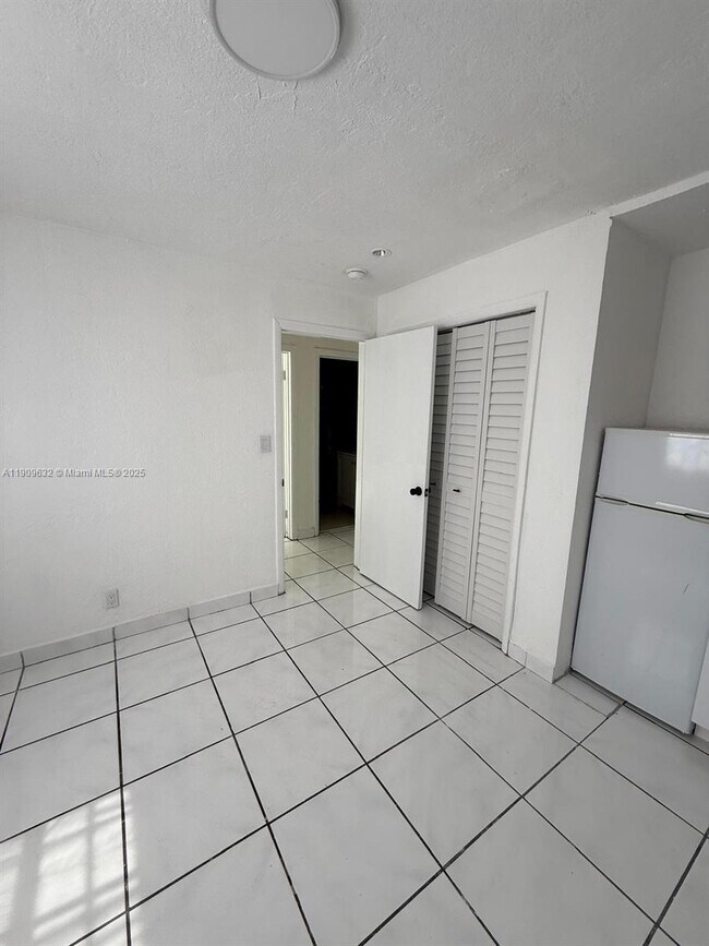 Foto del edificio - 6931 SW 24th Ct