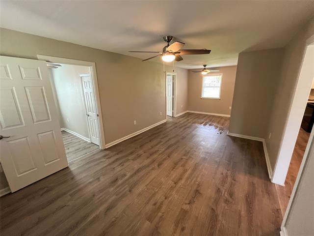 Building Photo - 2213 Winthrop Dr