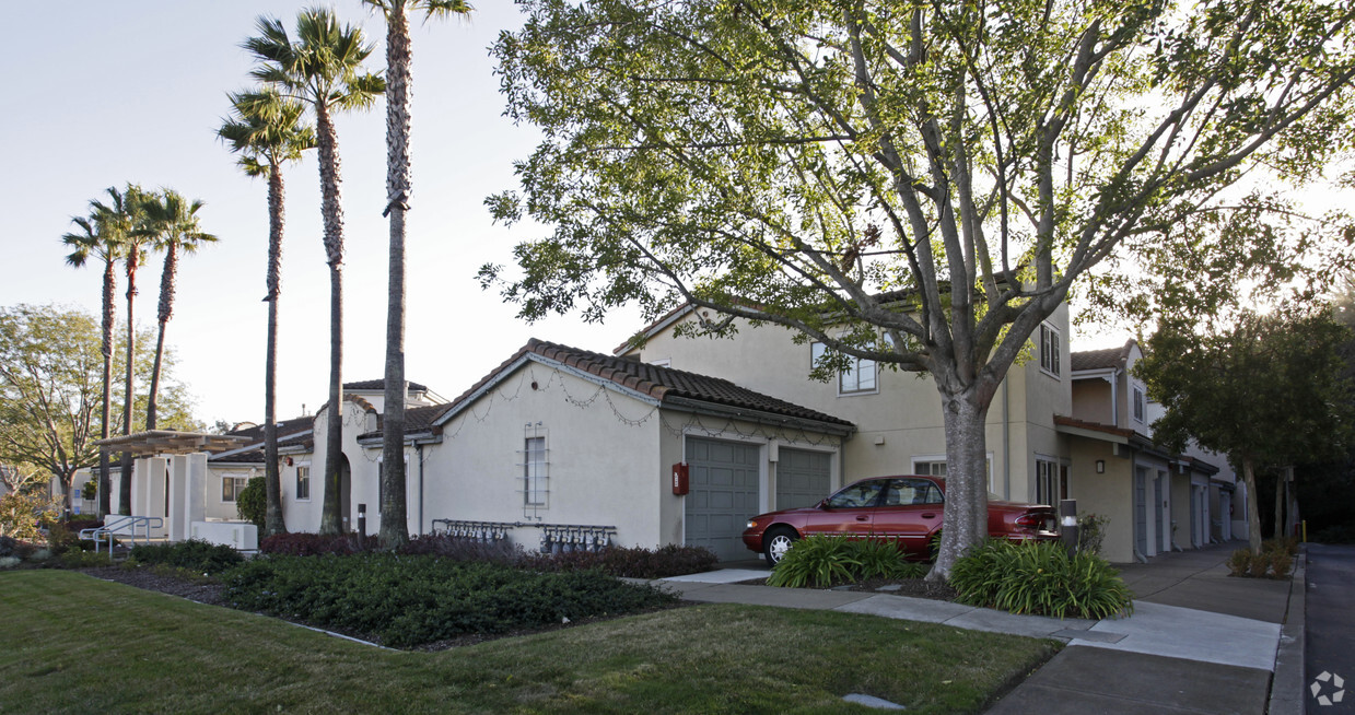 Foto del edificio - Creekside Villas