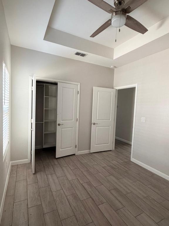 Foto del edificio - 5901 Nightingale Ave