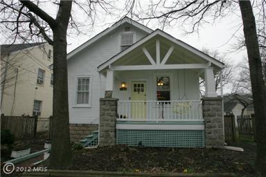 Foto del edificio - 1041 Taussig Place Northeast