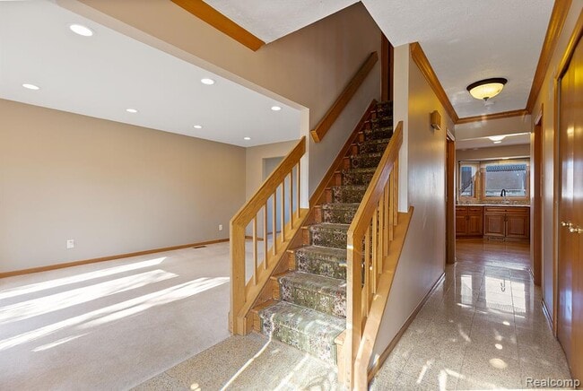 Foto del edificio - 37701 Fleetwood Dr