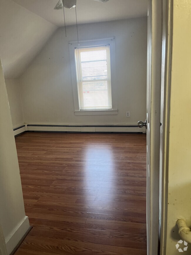 Building Photo - 333 Cass Ave