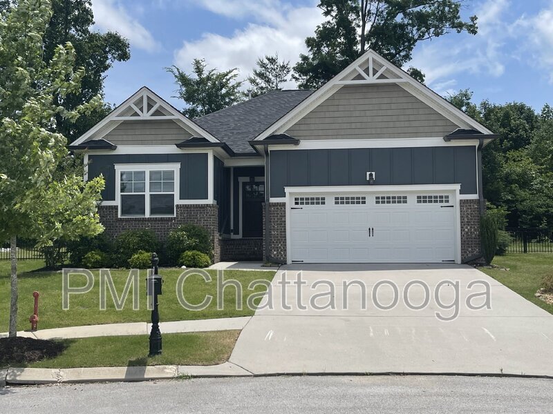Foto principal - 8554 Red Deer Ln