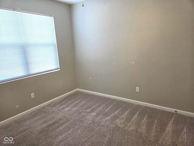Building Photo - 1622 Capra Ct