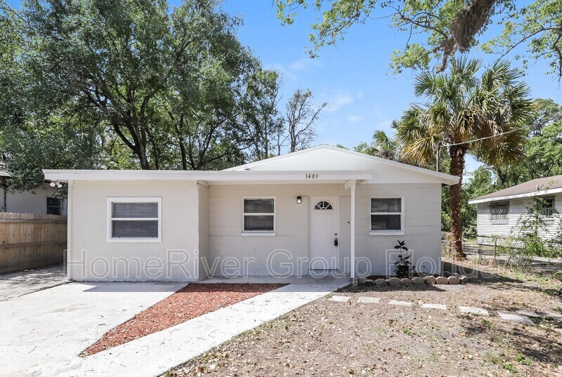 Foto principal - 3409 E 32nd Ave