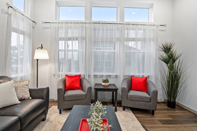 Foto del edificio - 829 Emile St