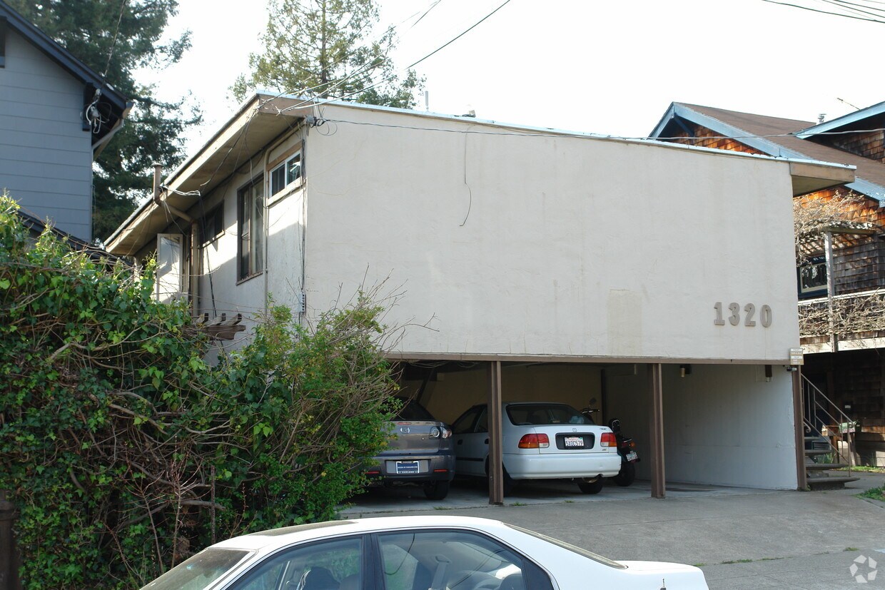 Foto del edificio - 1320 Josephine St