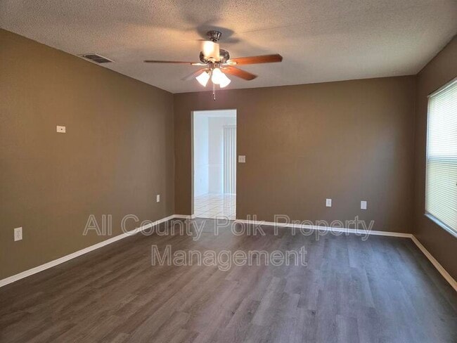 Building Photo - 1410 Bramblewood Dr