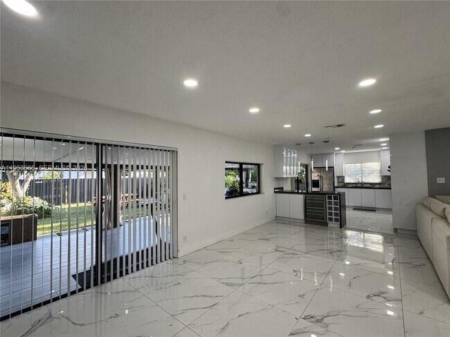 Foto del edificio - 10394 Fairway Heights Blvd