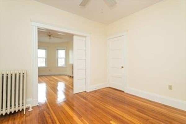 Building Photo - 73 Farragut Rd