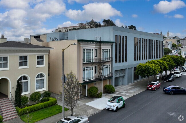 Alternate exterior - 186 Commonwealth Ave
