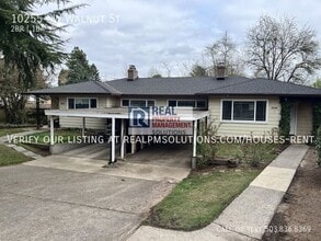 Building Photo - 10255 SW Walnut St