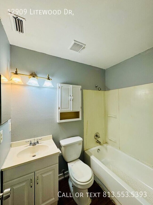 Foto del edificio - 12909 Litewood Dr