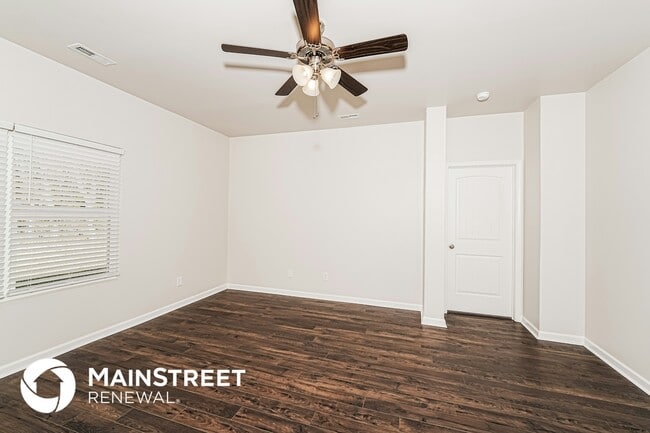 Building Photo - 794 Valley Cir